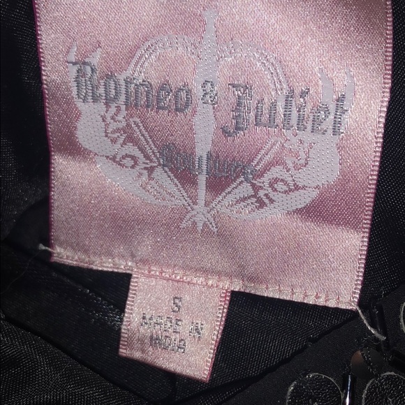 Romeo & Juliet couture black beaded sequin top revolve - Picture 4 of 4